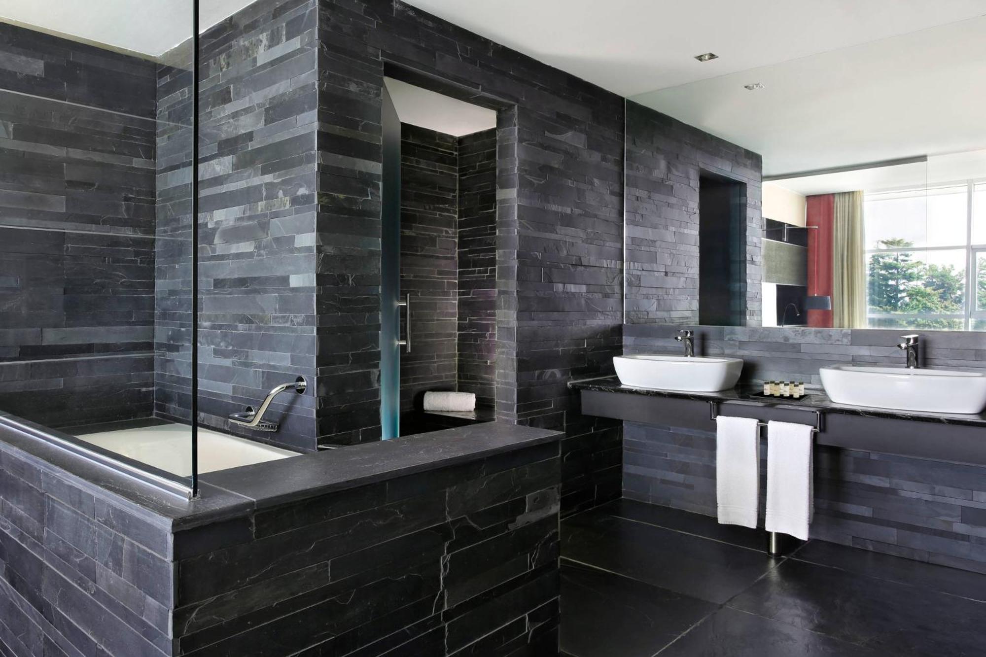 Sheraton Milan Malpensa Airport & Conference Centre 4* Ferno