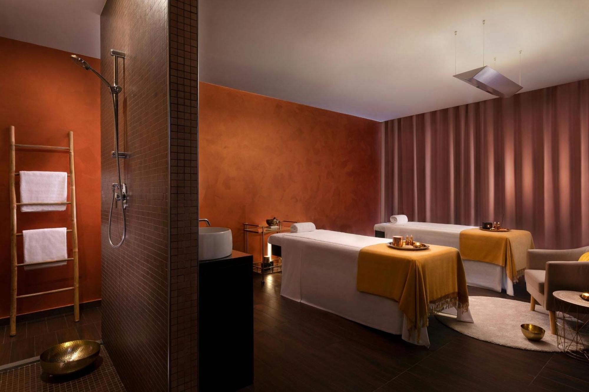Sheraton Milan Malpensa Airport & Conference Centre Hotel 4*